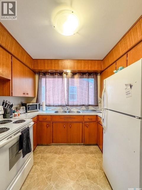 947 & 957 Connaught Drive, Swift Current, Saskatchewan  S9H 1R9 - Photo 34 - SK031528