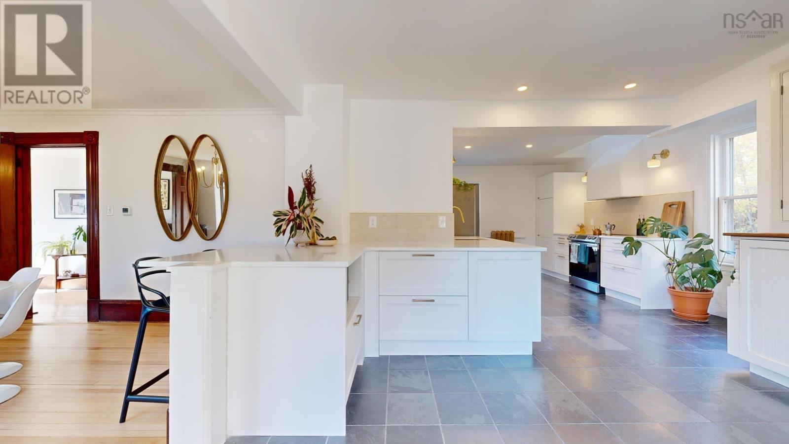 141 Pelham Street, Lunenburg, Nova Scotia  B0J 2C0 - Photo 10 - 202525209