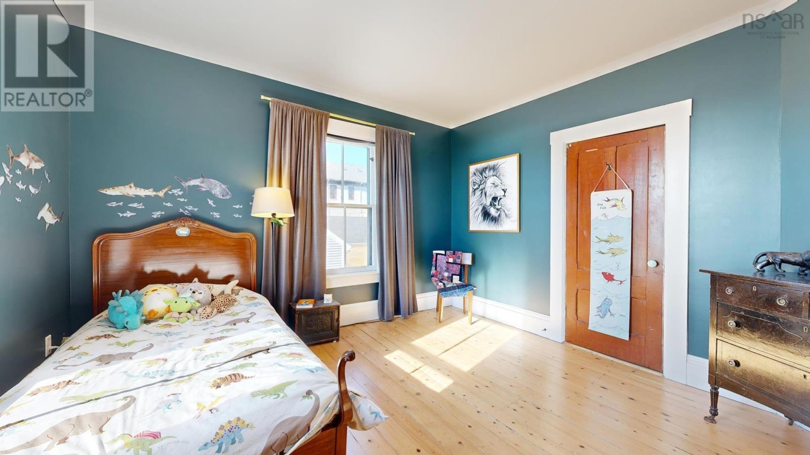 141 Pelham Street, Lunenburg, Nova Scotia  B0J 2C0 - Photo 33 - 202525209