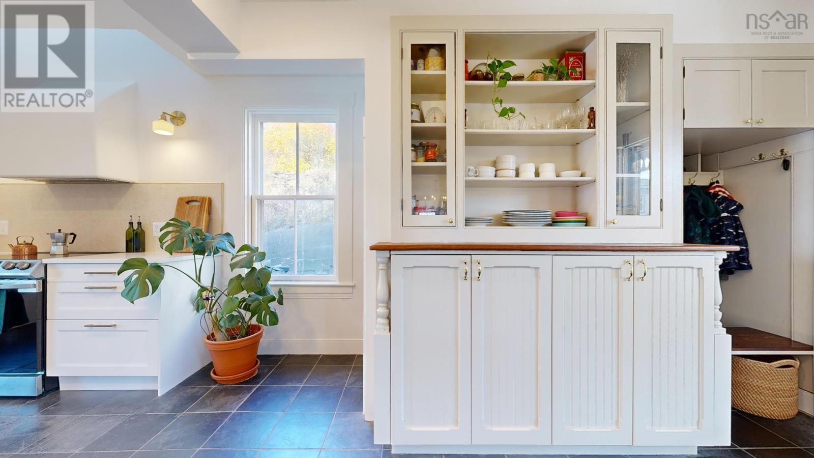 141 Pelham Street, Lunenburg, Nova Scotia  B0J 2C0 - Photo 7 - 202525209