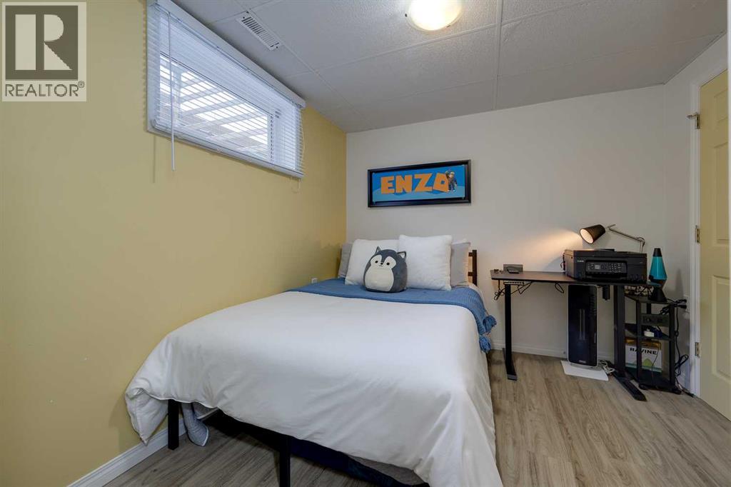 33 Wells Street, Red Deer, Alberta  T4N 5Y2 - Photo 23 - A2296533