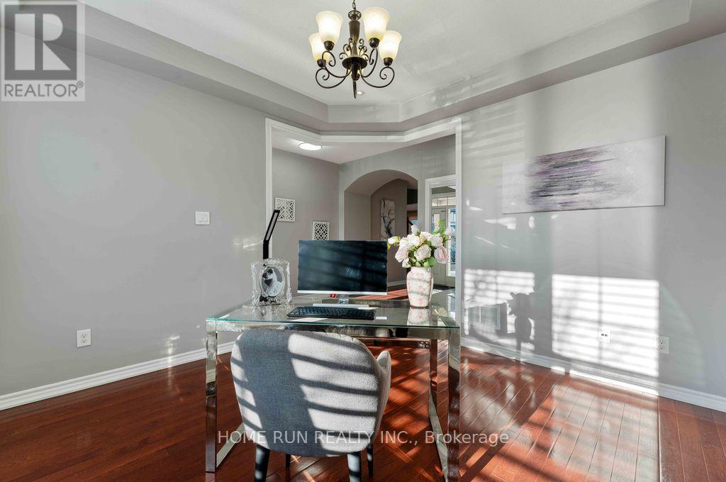 2721 Grand Vista Circle, Ottawa, Ontario  K2J 0W5 - Photo 4 - X12932936