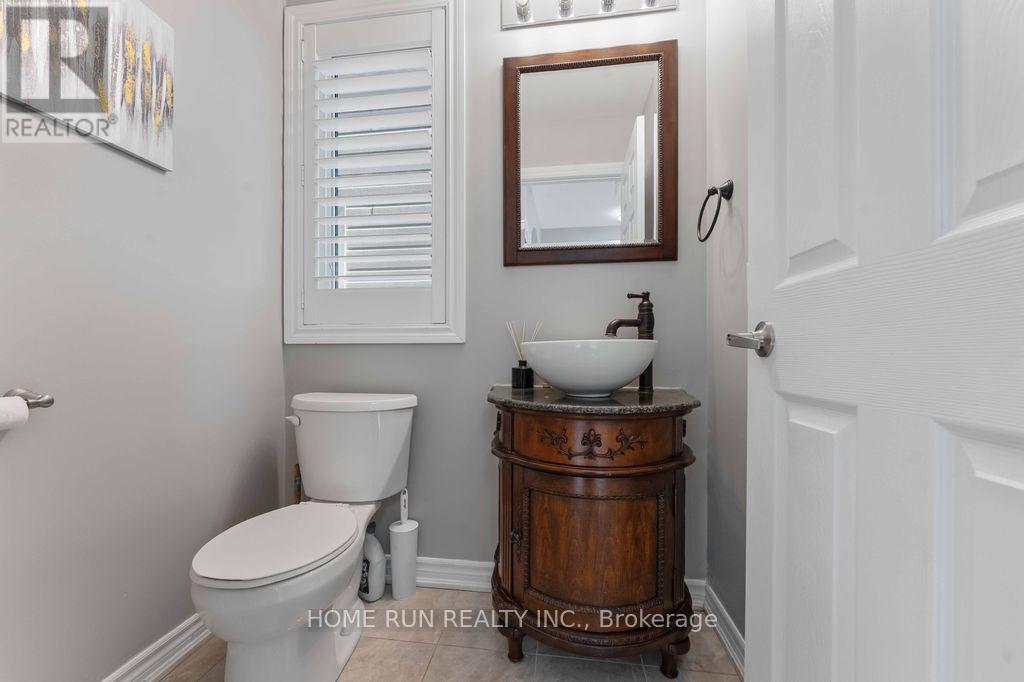 2721 Grand Vista Circle, Ottawa, Ontario  K2J 0W5 - Photo 5 - X12932936