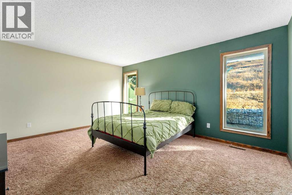 516 Fourth Avenue N, Cochrane, Alberta  T4C 1E5 - Photo 33 - A2296383