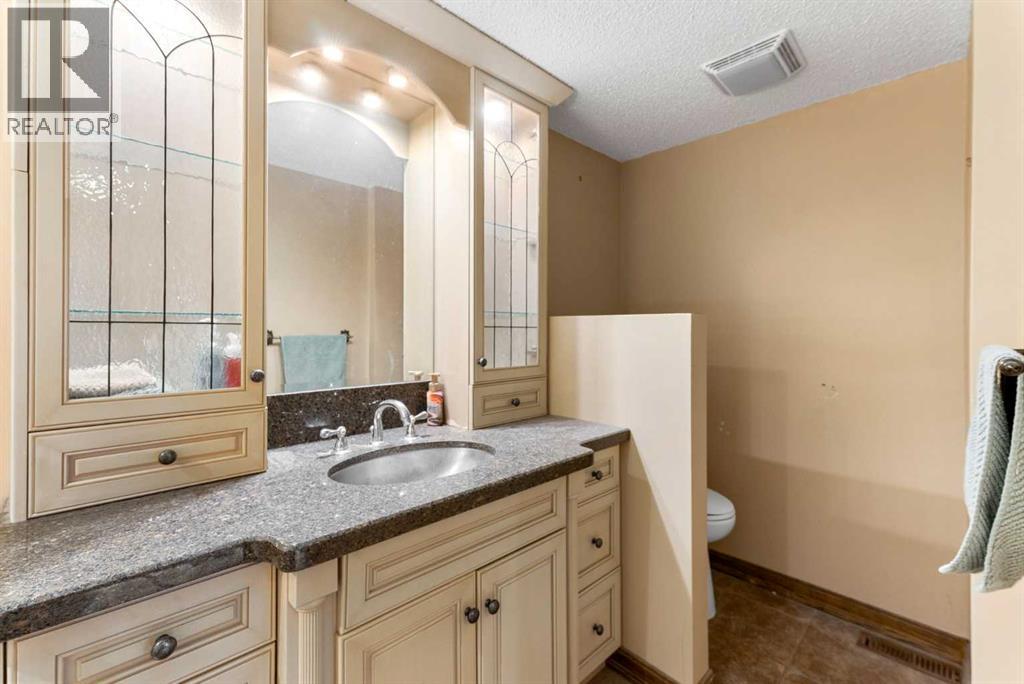 516 Fourth Avenue N, Cochrane, Alberta  T4C 1E5 - Photo 22 - A2296383