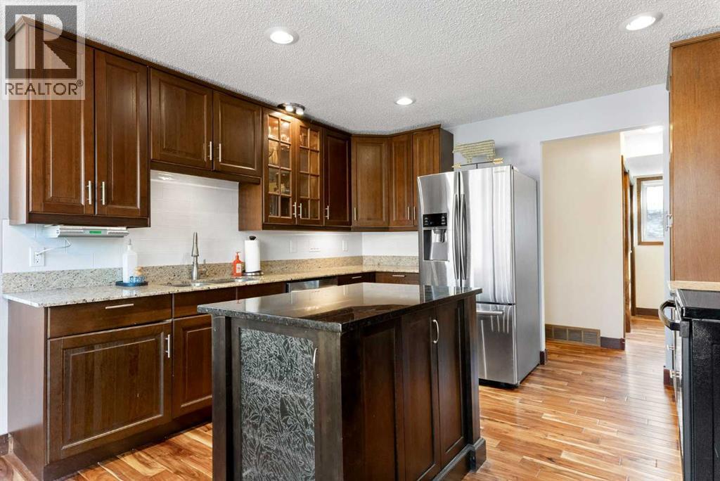 516 Fourth Avenue N, Cochrane, Alberta  T4C 1E5 - Photo 10 - A2296383