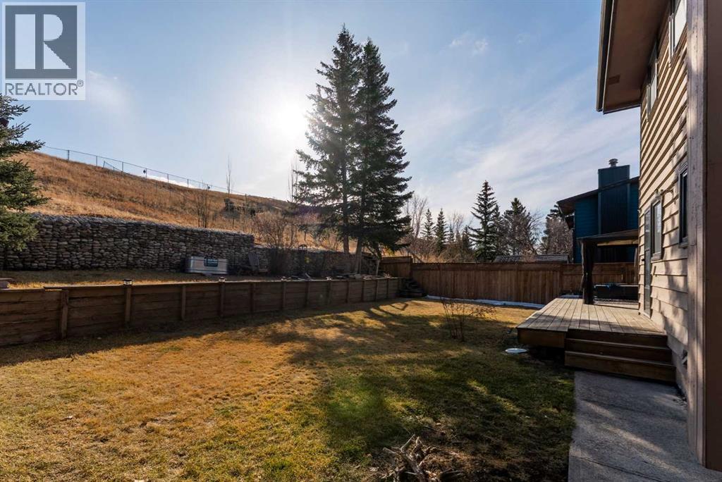 516 Fourth Avenue N, Cochrane, Alberta  T4C 1E5 - Photo 39 - A2296383