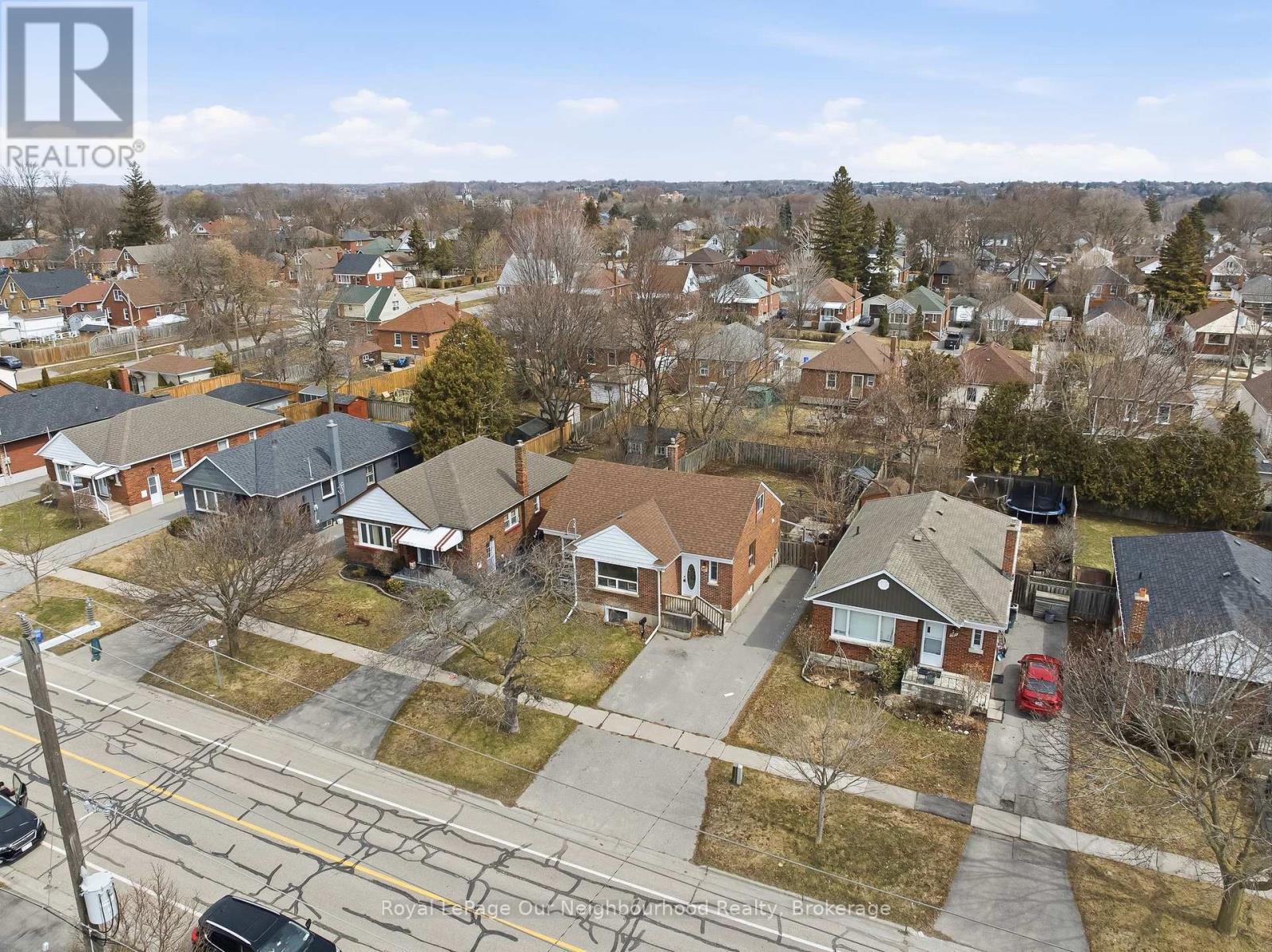 139 Central Pk Boulevard S, Oshawa, Ontario  L1H 5W6 - Photo 4 - E12924808