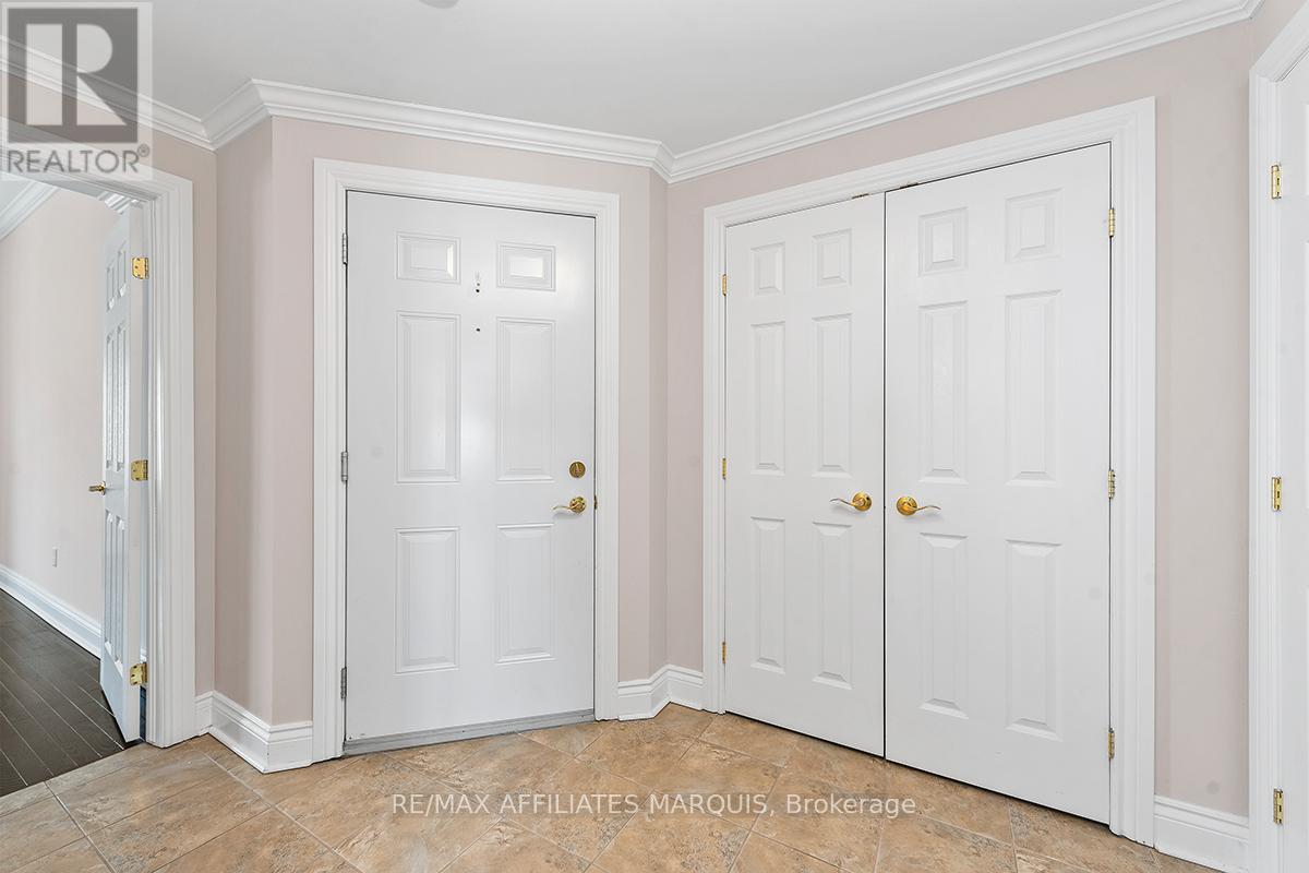 Unit 4 - 98 Queen Street, Smiths Falls, Ontario  K7A 3N4 - Photo 13 - X12917242