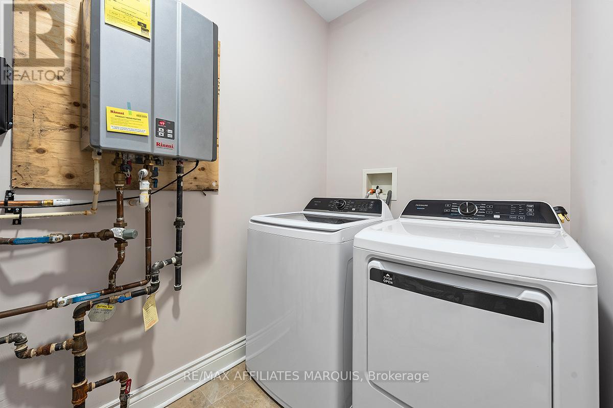 Unit 4 - 98 Queen Street, Smiths Falls, Ontario  K7A 3N4 - Photo 31 - X12917242