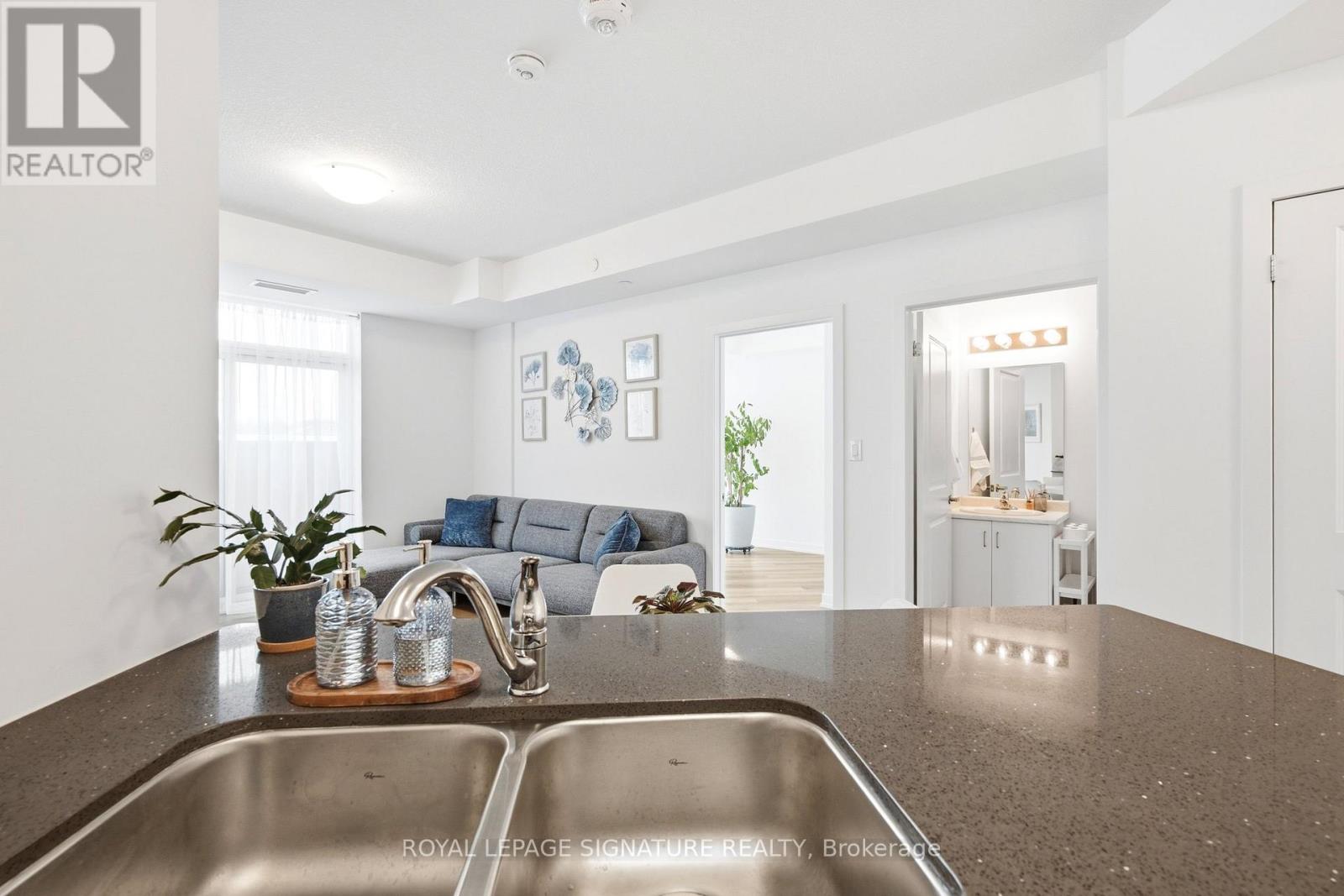 232 - 10 Mallard Trail, Hamilton, Ontario  L8B 2A7 - Photo 6 - X12918830