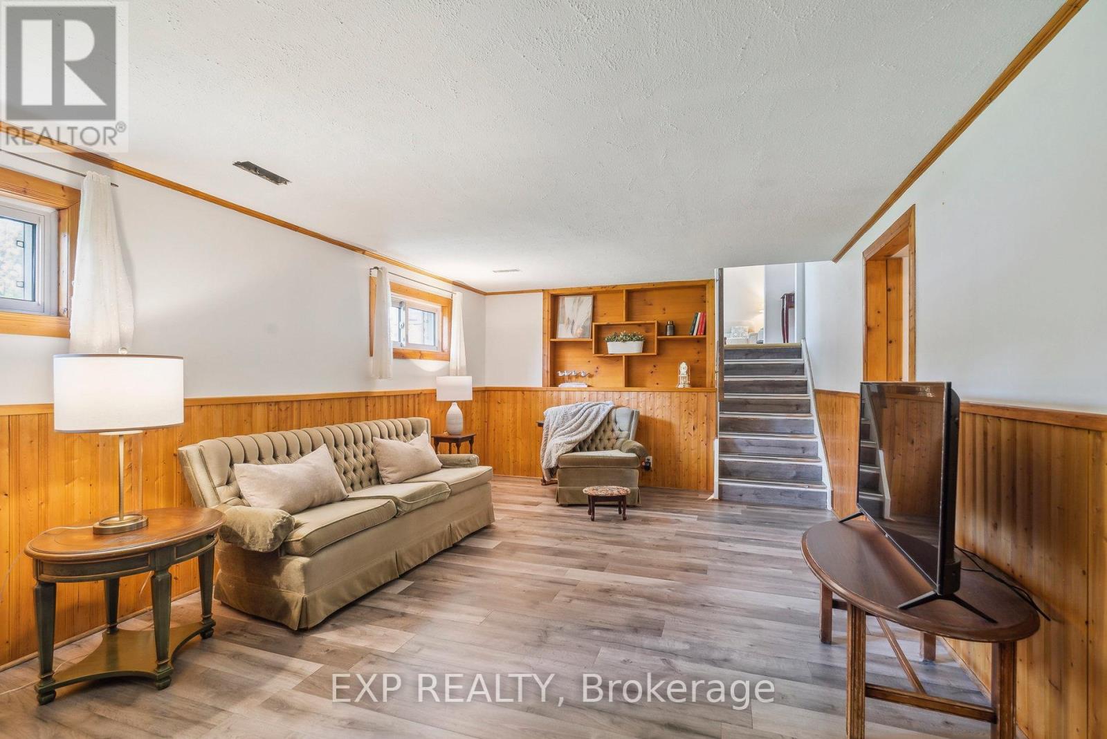 8245 Main Street, Adjala-Tosorontio, Ontario  L0M 1C0 - Photo 22 - N12648630