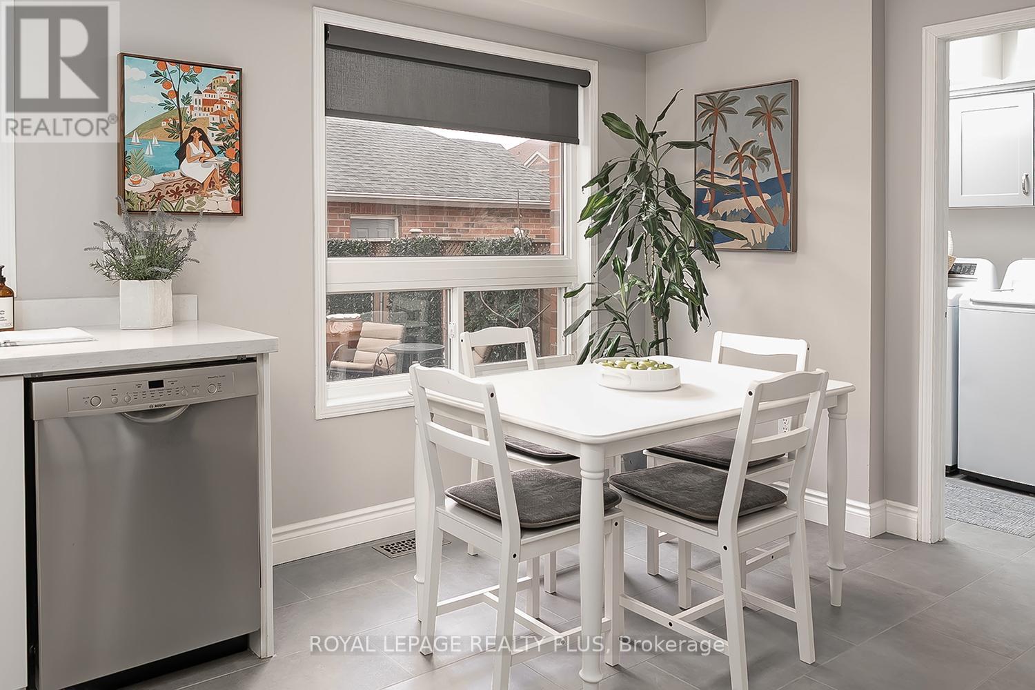 5887 Shelford Terrace, Mississauga, Ontario  L5M 6J9 - Photo 13 - W12928962