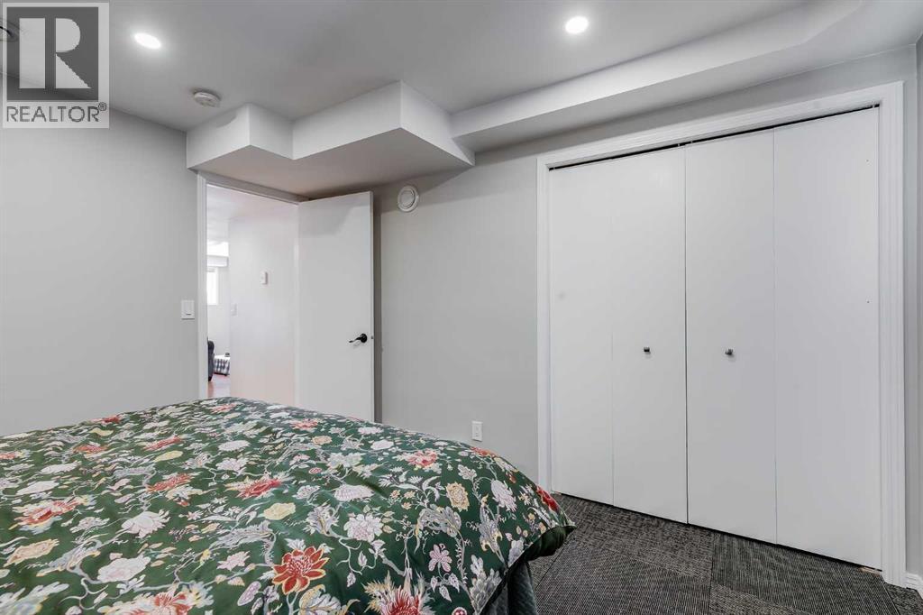 6 West Aarsby Road, Cochrane, Alberta  T4C 1M4 - Photo 18 - A2297276