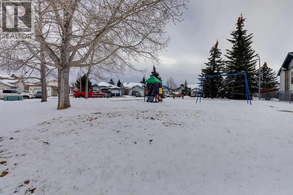 6 West Aarsby Road, Cochrane, Alberta  T4C 1M4 - Photo 22 - A2297276