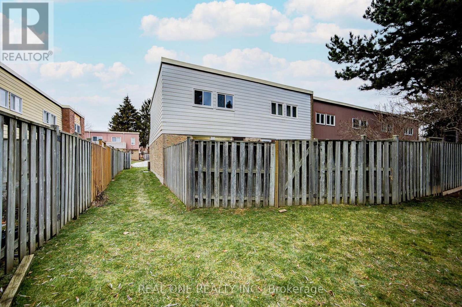 81 Elsa Vine Way, Toronto, Ontario M2J 4H8 - Photo 41 - C12929042