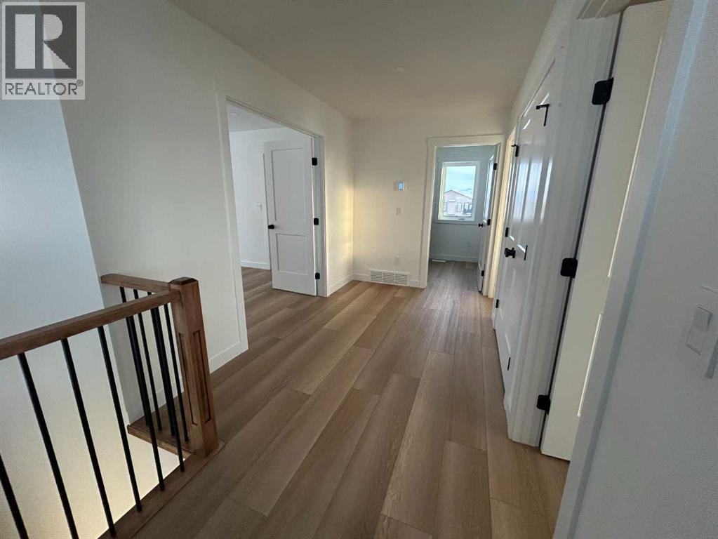 4 Williams Avenue, Olds, Alberta  T4H 0H1 - Photo 12 - A2292439