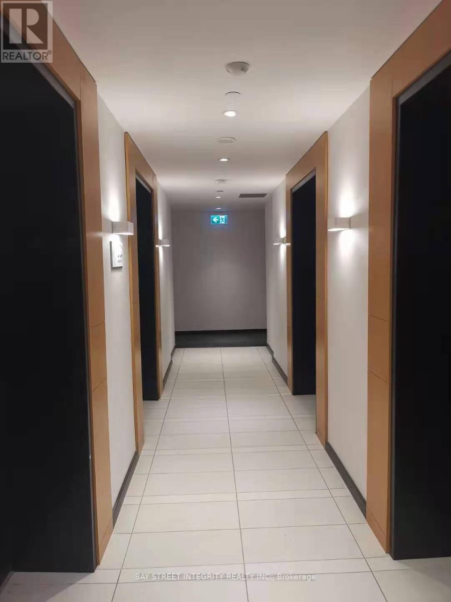 610 - 11 Wellesley Street, Toronto, Ontario  M4Y 1E8 - Photo 2 - C12932980