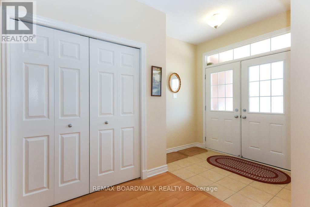 1861 Mickelberry Crescent, Ottawa, Ontario  K4A 0P2 - Photo 3 - X12932958