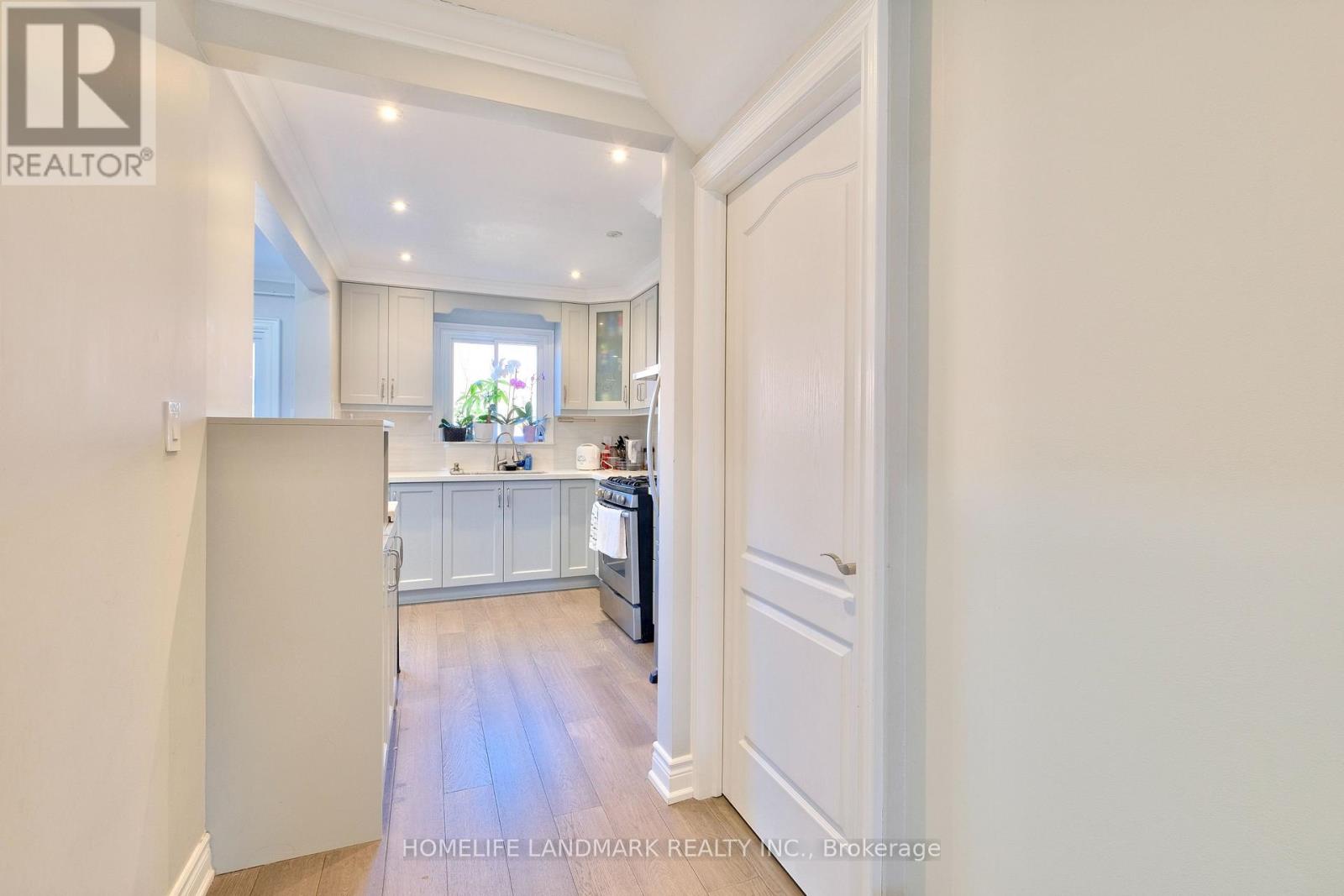 109 Tangmere Crescent, Markham, Ontario  L3R 6Y3 - Photo 13 - N12932966