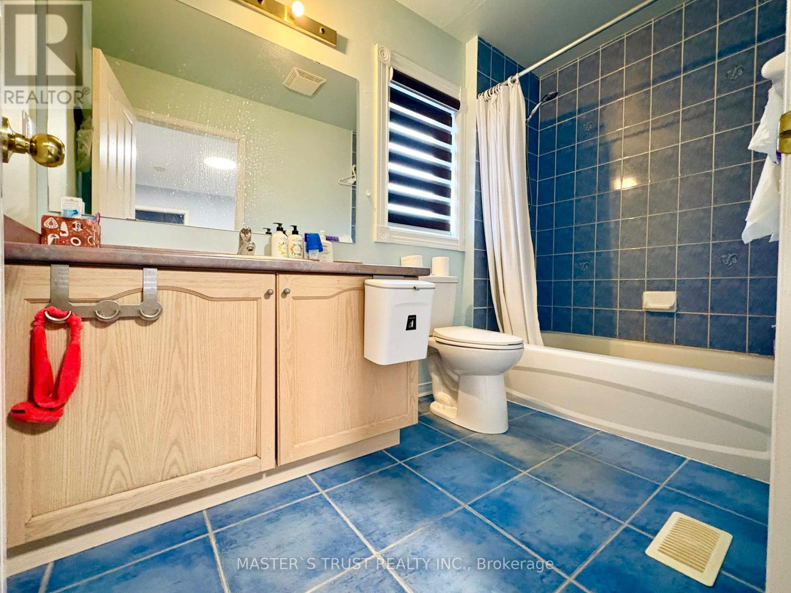 55 Russell Hill Road, Markham, Ontario  L6C 2M5 - Photo 13 - N12932974