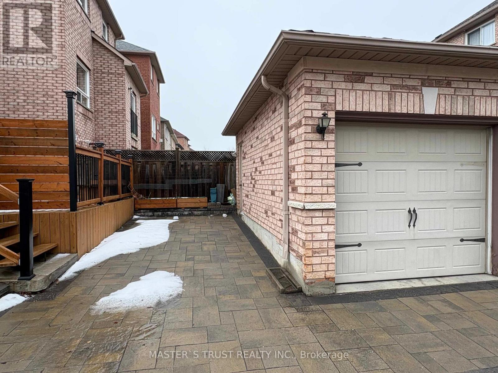 55 Russell Hill Road, Markham, Ontario  L6C 2M5 - Photo 17 - N12932974