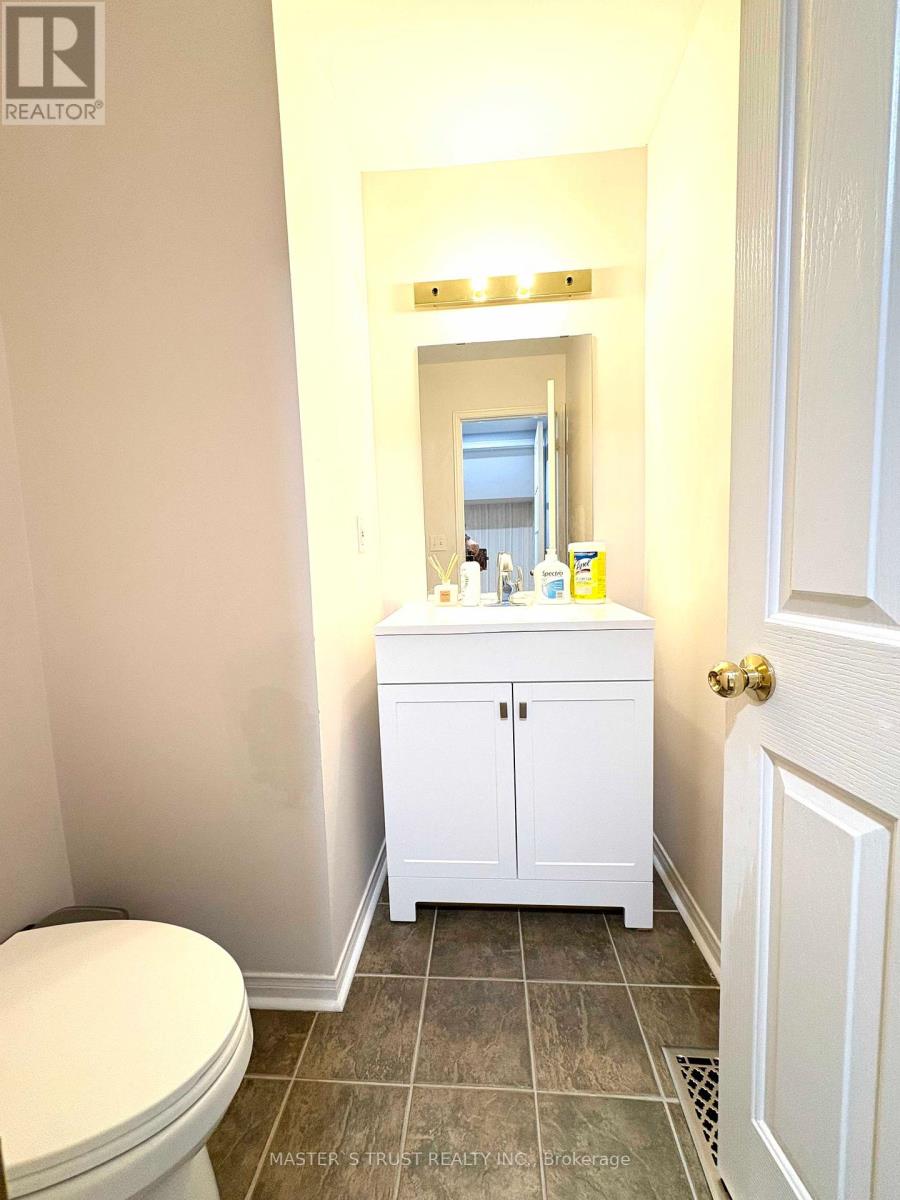 55 Russell Hill Road, Markham, Ontario  L6C 2M5 - Photo 6 - N12932974