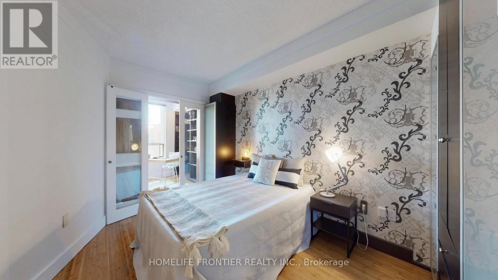 806 - 284 Bloor Street, Toronto, Ontario  M5S 3B8 - Photo 15 - C12908450