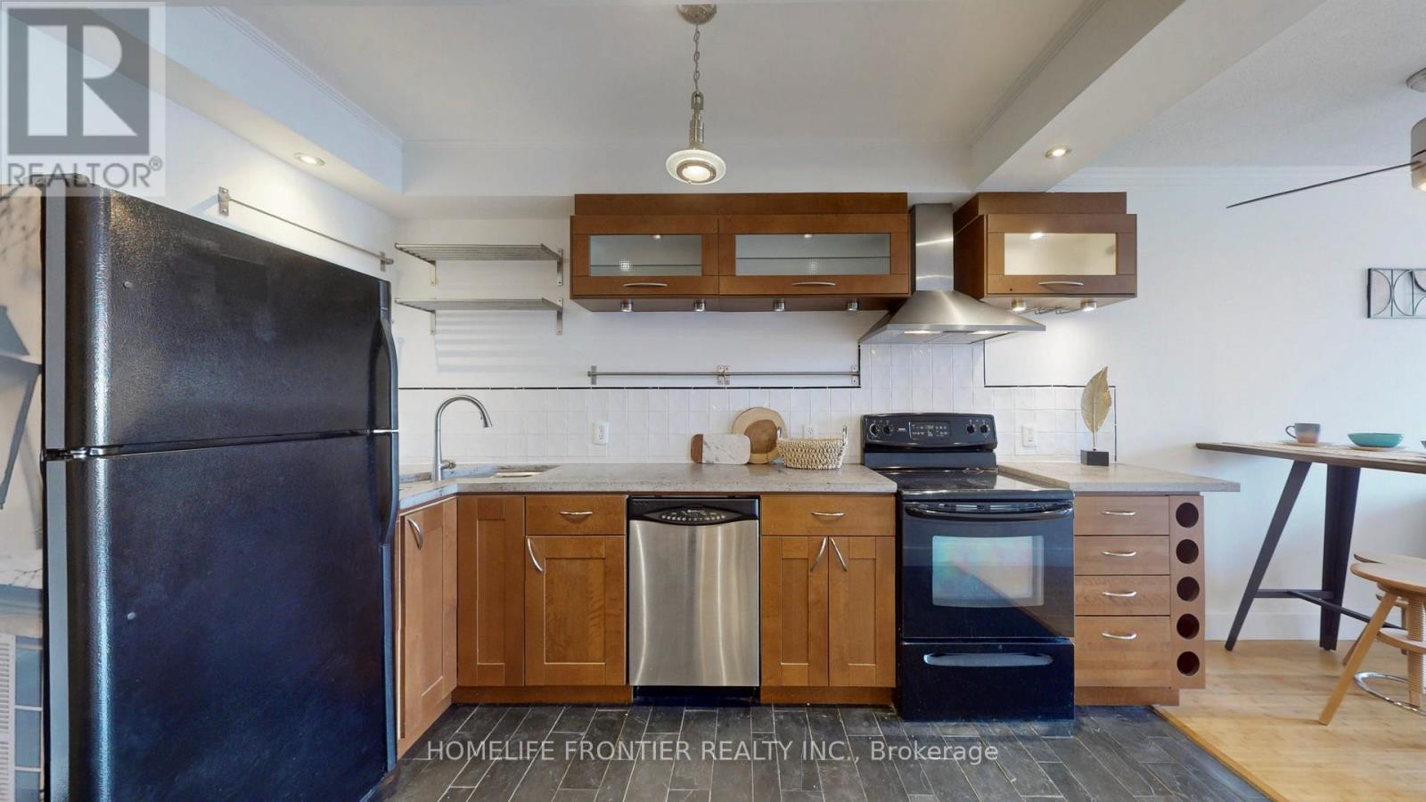 806 - 284 Bloor Street, Toronto, Ontario  M5S 3B8 - Photo 5 - C12908450