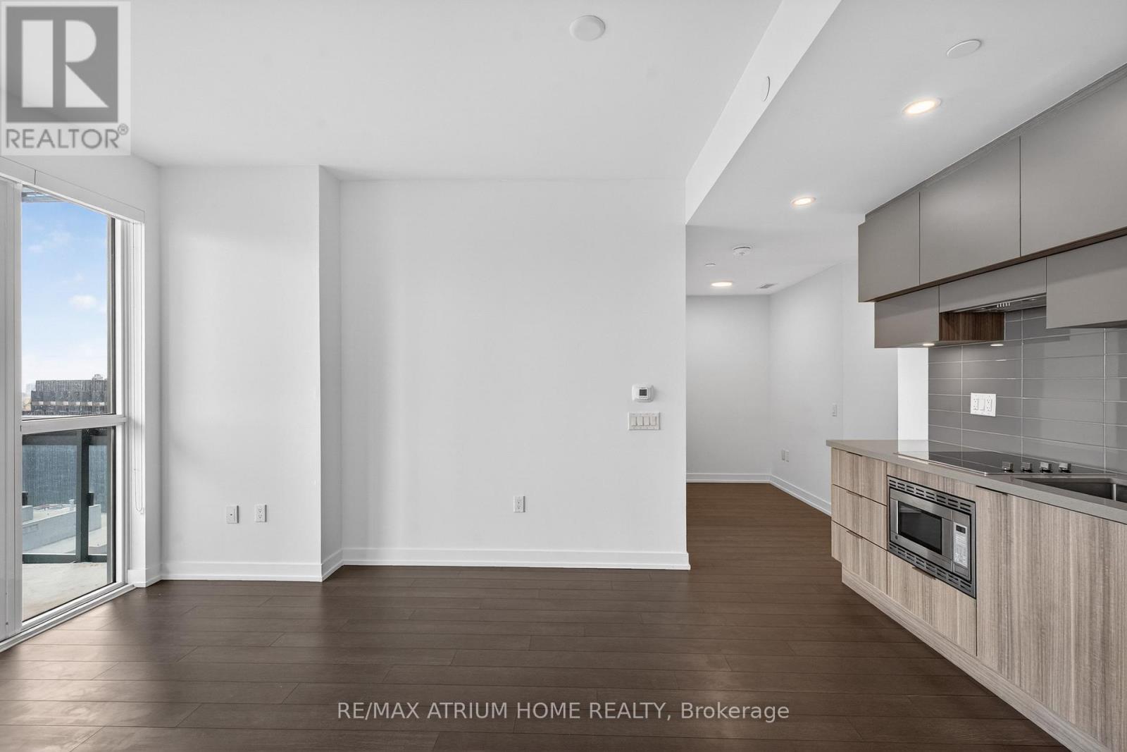 1804 - 39 Roehampton Avenue, Toronto, Ontario  M4P 0G1 - Photo 17 - C12932670