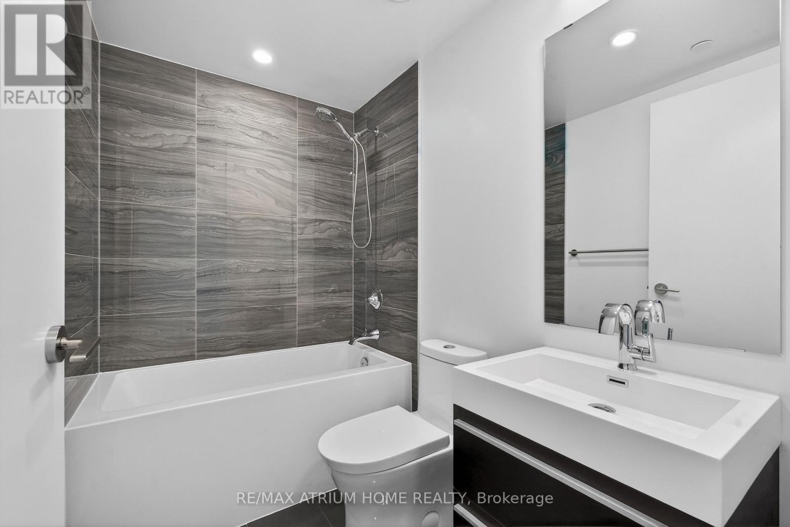 1804 - 39 Roehampton Avenue, Toronto, Ontario  M4P 0G1 - Photo 23 - C12932670