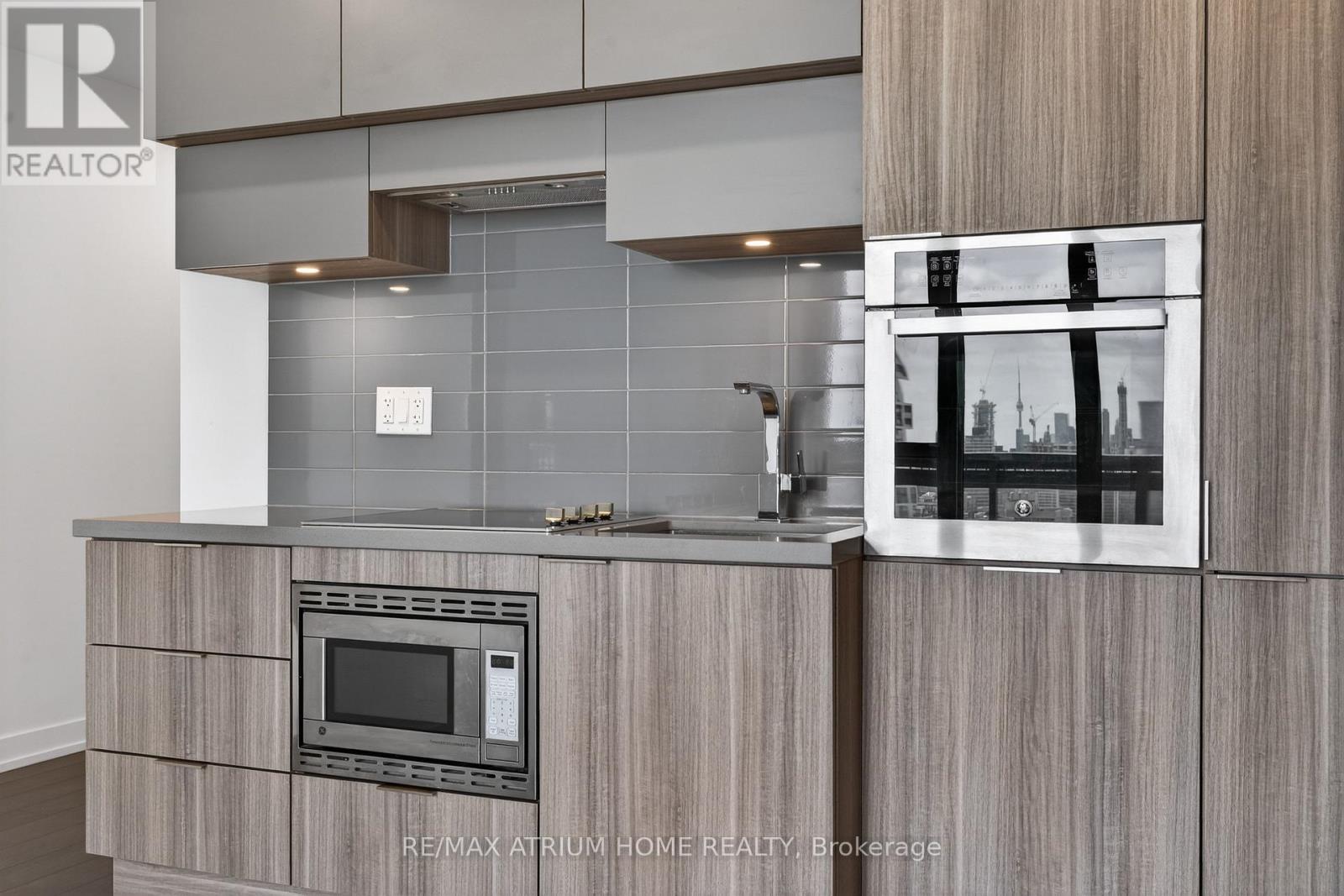 1804 - 39 Roehampton Avenue, Toronto, Ontario  M4P 0G1 - Photo 22 - C12932670