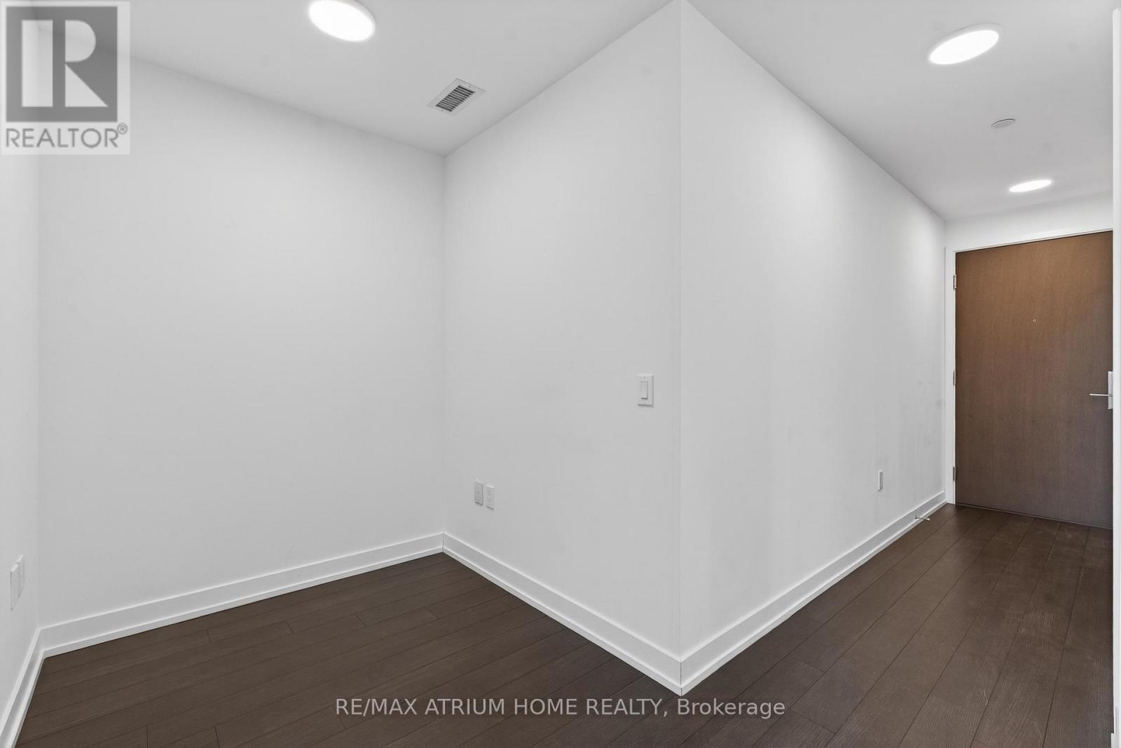 1804 - 39 Roehampton Avenue, Toronto, Ontario  M4P 0G1 - Photo 5 - C12932670