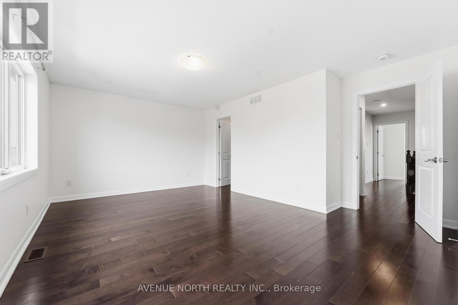 2082 Caltra Crescent, Ottawa, Ontario  K2J 6V4 - Photo 26 - X12921914