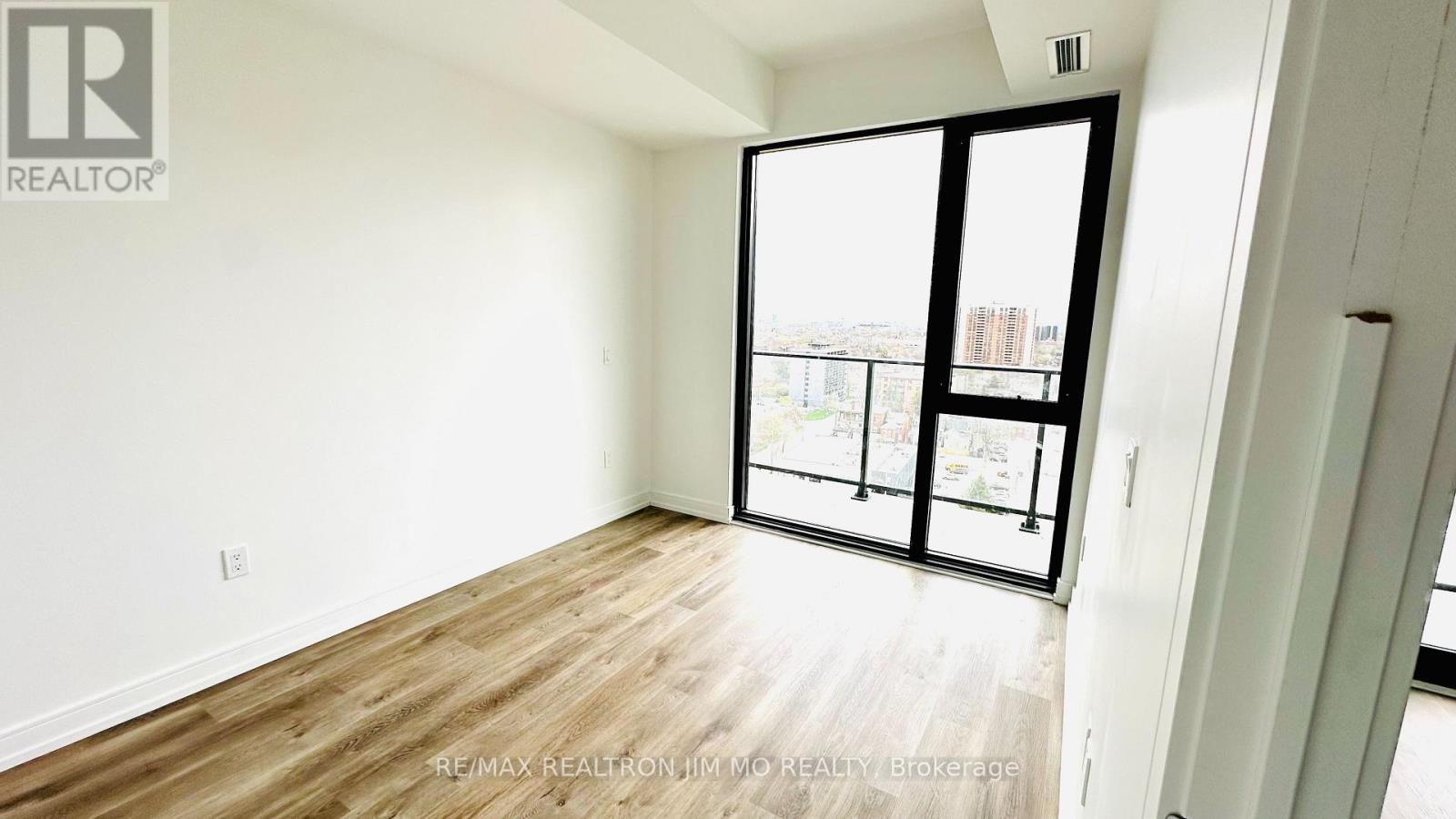 1521 - 1 Jarvis Street, Hamilton, Ontario  L8R 3J2 - Photo 8 - X12932972