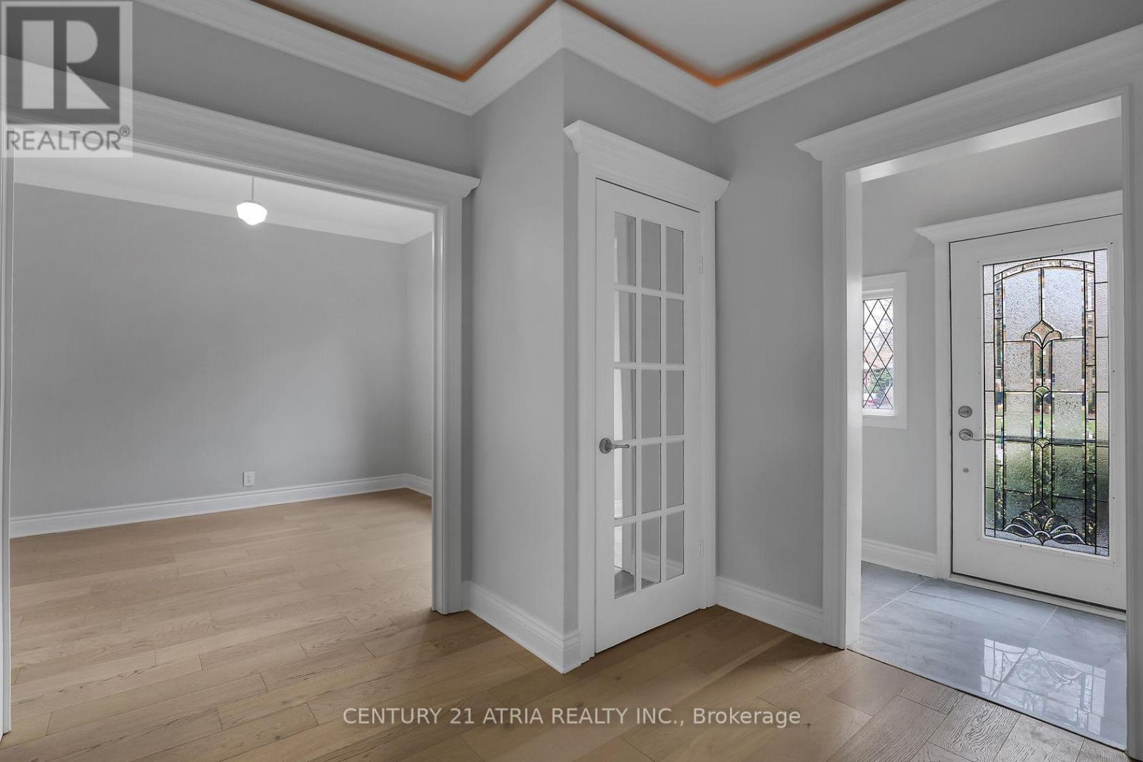 379 Grosvenor Street, London East, Ontario  N6A 1Z2 - Photo 3 - X12932986