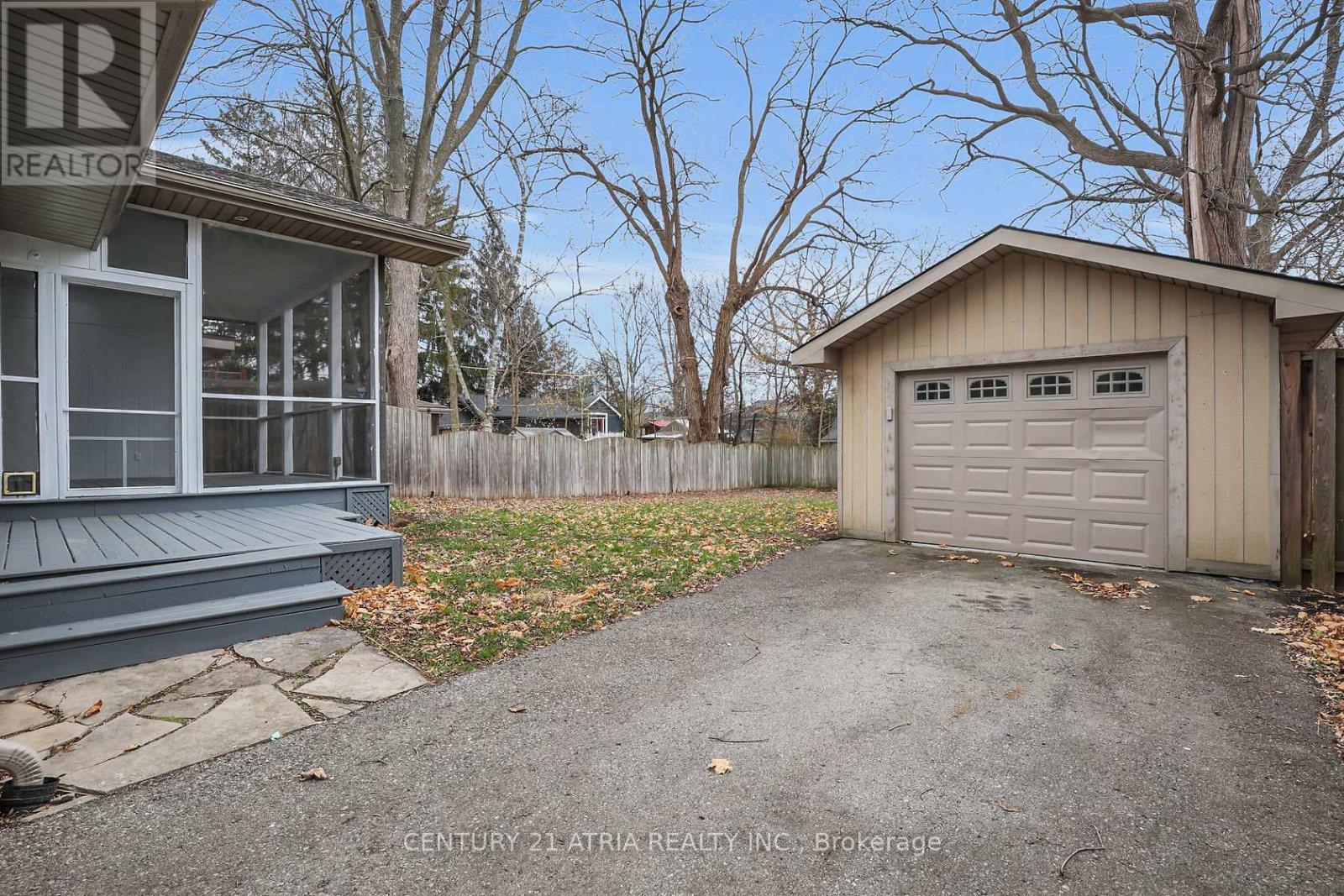 379 Grosvenor Street, London East, Ontario  N6A 1Z2 - Photo 36 - X12932986