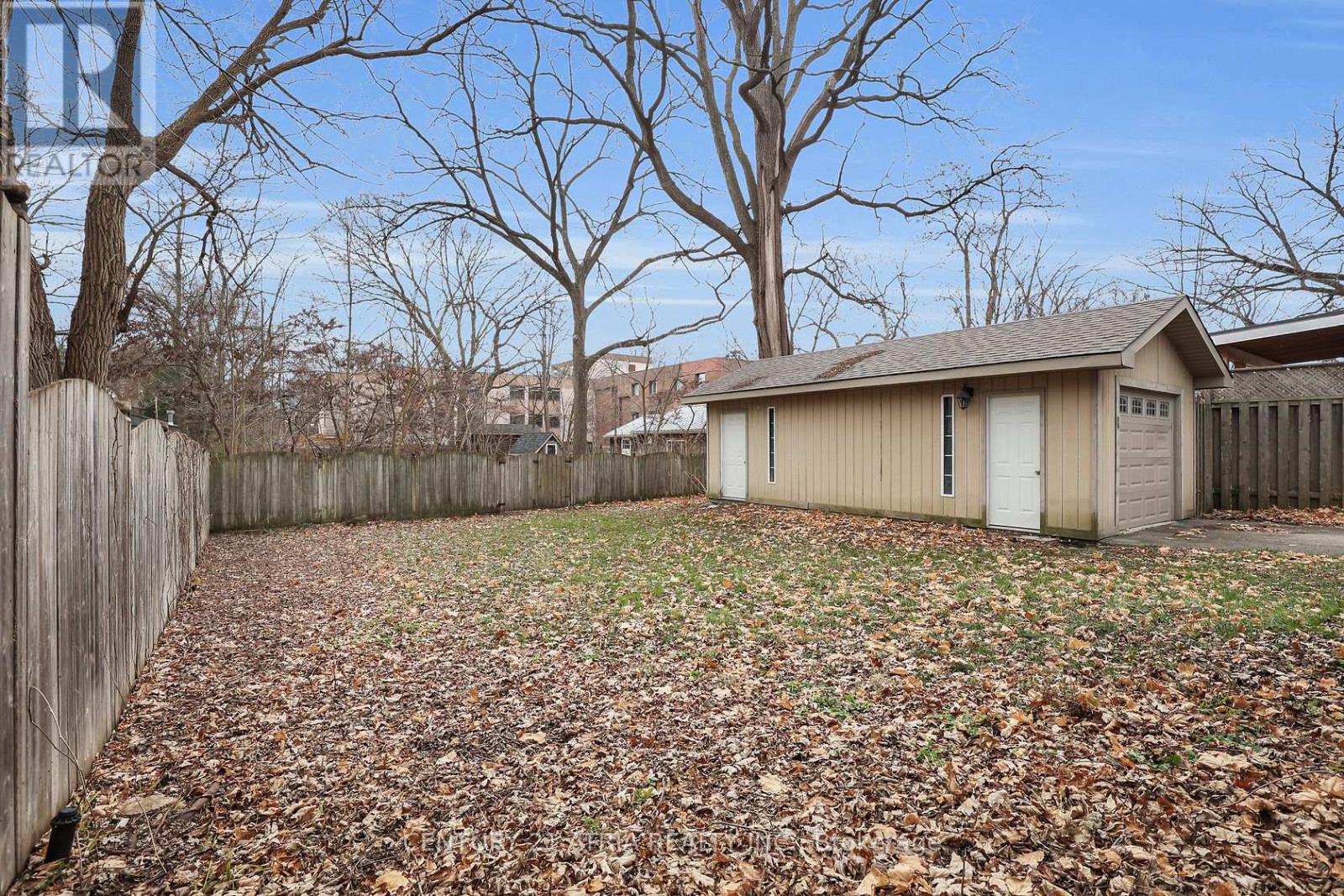 379 Grosvenor Street, London East, Ontario  N6A 1Z2 - Photo 37 - X12932986