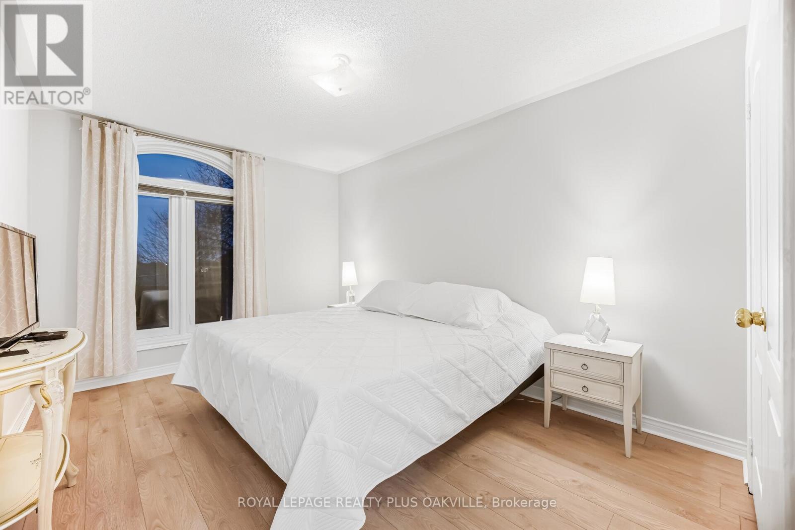 3395 Trelawny Circle, Mississauga, Ontario  L5N 6N6 - Photo 27 - W12921514