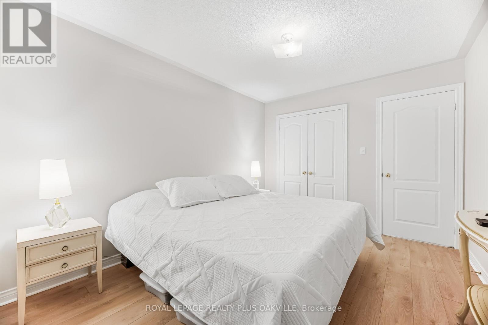 3395 Trelawny Circle, Mississauga, Ontario  L5N 6N6 - Photo 28 - W12921514