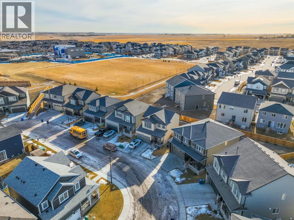 557 Southwinds Close Sw, Airdrie, Alberta  T4B 5L5 - Photo 2 - A2284115