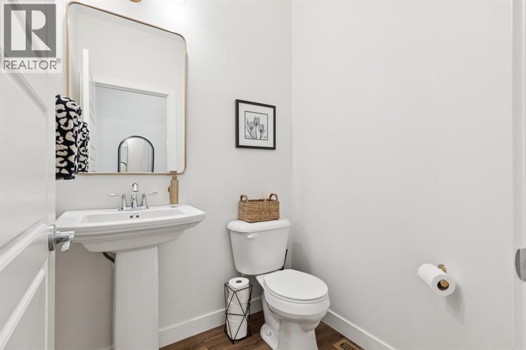 30 Mount Rae Terrace, Okotoks, Alberta  T1S 0M6 - Photo 17 - A2295349