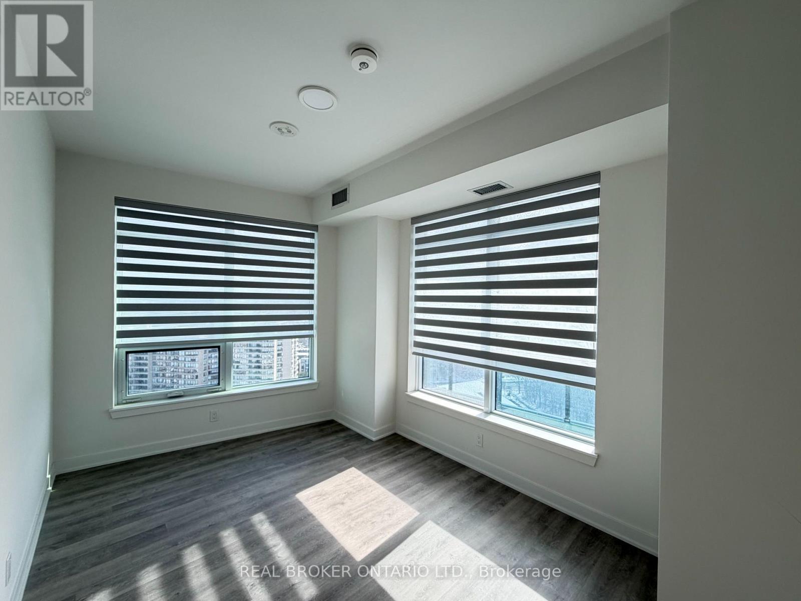 1902a - 30 Upper Mall Way, Vaughan, Ontario  L4J 0L7 - Photo 11 - N12932998