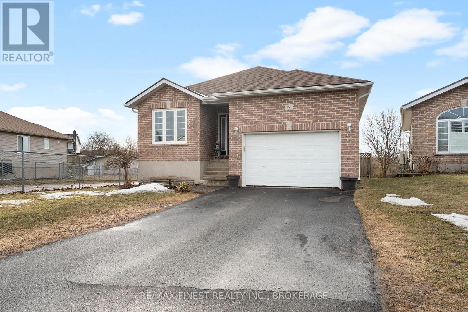 151 MACDOUGALL DRIVE, Loyalist, Ontario