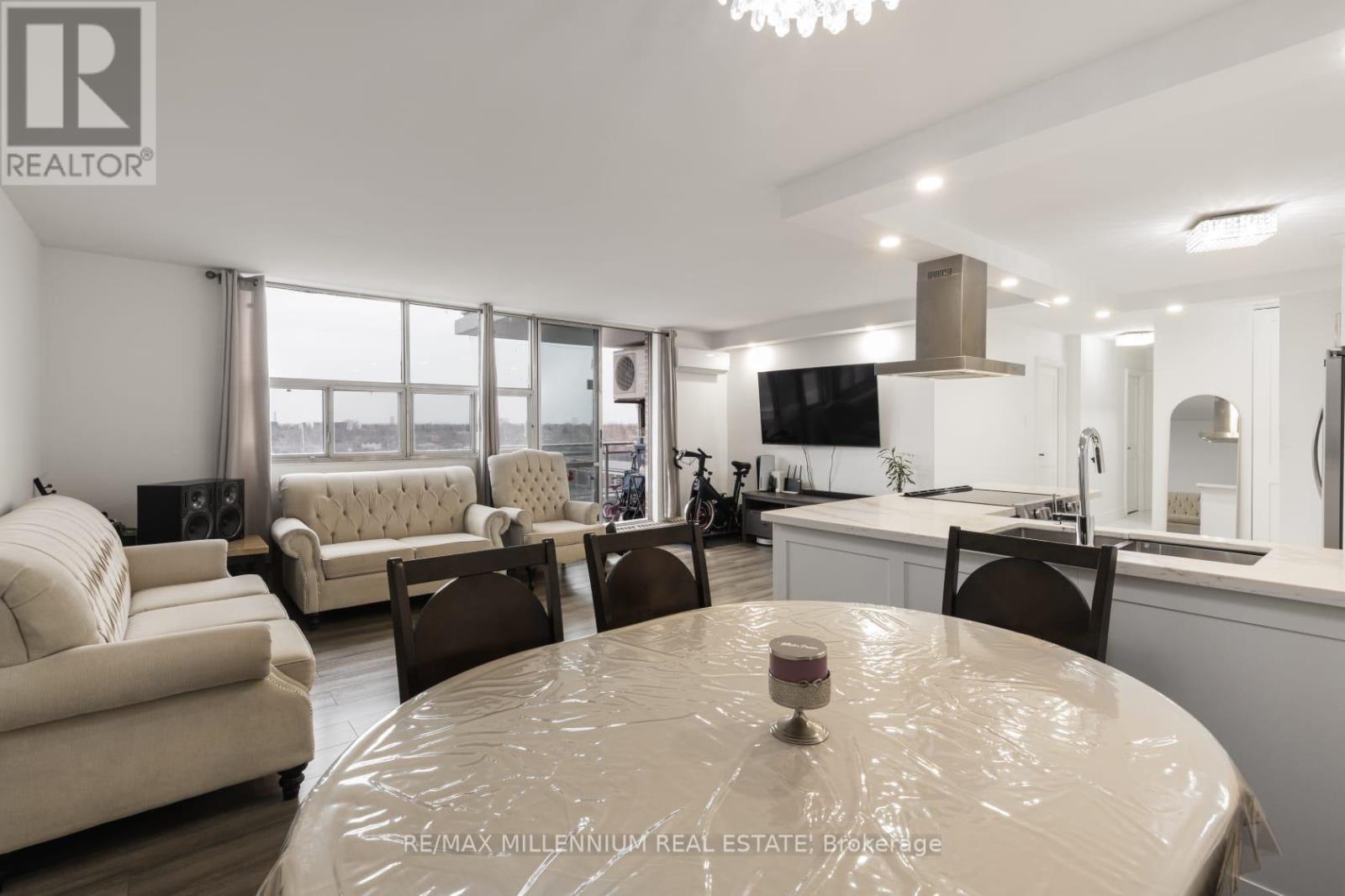 706 - 2645 Kipling Avenue W, Toronto, Ontario  M9V 3S6 - Photo 3 - W12902846