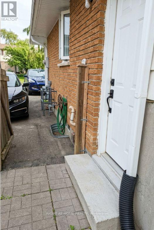 14 Canterbury Drive, St. Catharines, Ontario  L2P 3M7 - Photo 10 - X12931392