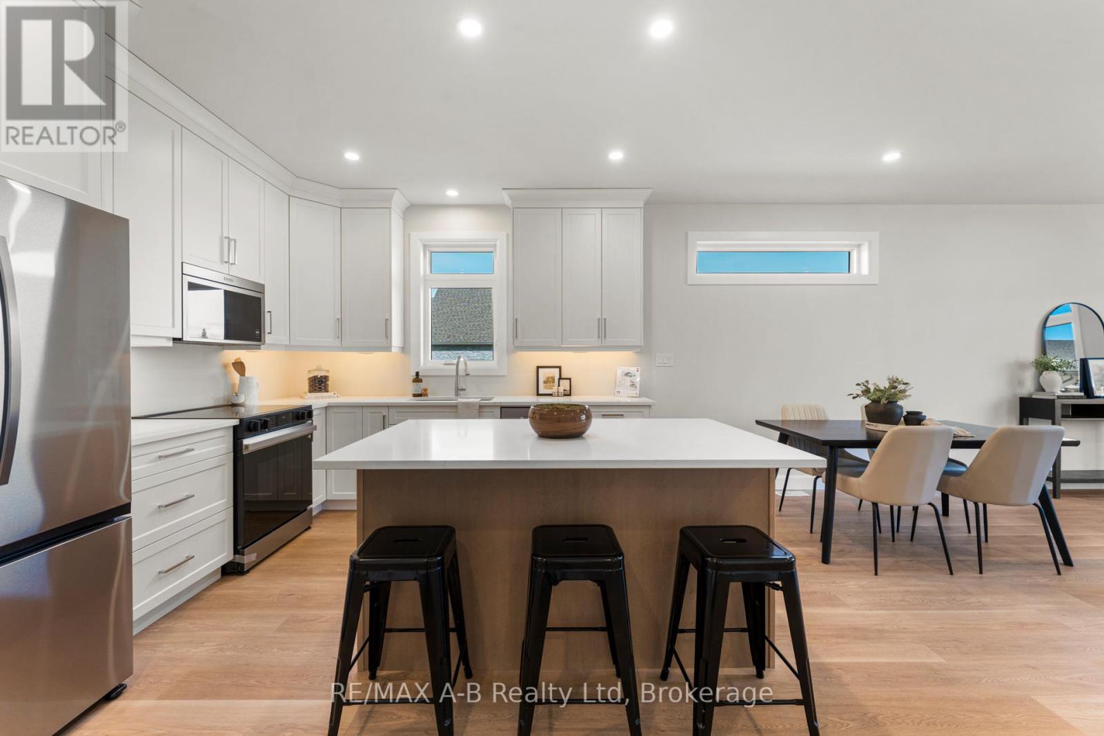 21 Nelson Street, West Perth, Ontario N0K 1N0 - Photo 10 - X12419298