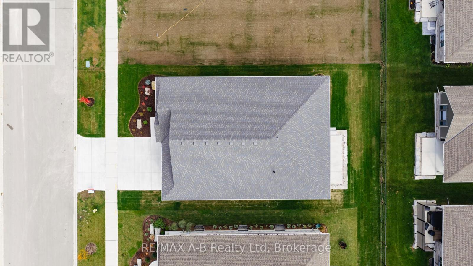 21 Nelson Street, West Perth, Ontario N0K 1N0 - Photo 38 - X12419298