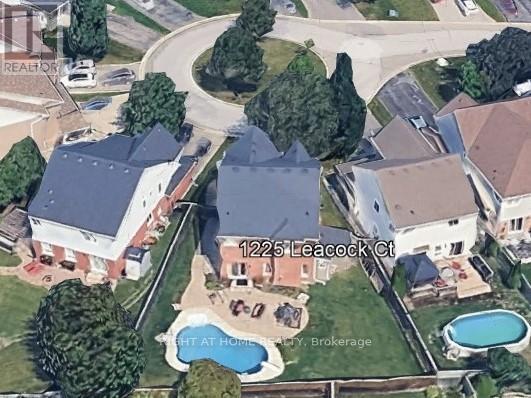 1225 Leacock Court, Oshawa, Ontario  L1K 2R3 - Photo 2 - E12927148