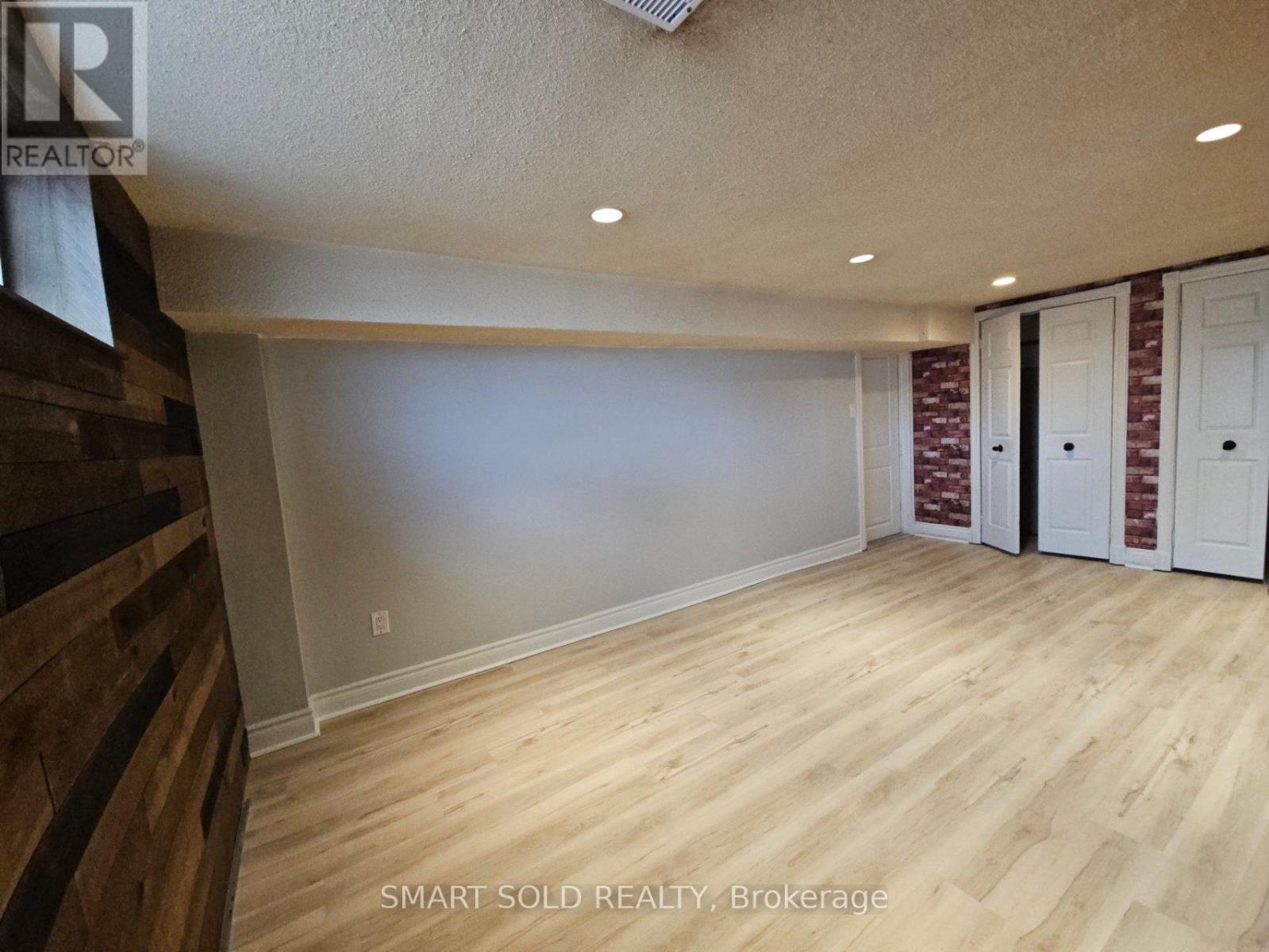 #lower Level - 2417 Whaley Drive, Mississauga, Ontario  L5B 2B3 - Photo 9 - W12932752